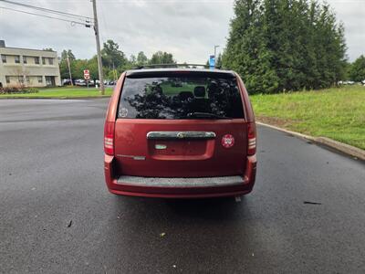 2008 Chrysler Town and Country LX   - Photo 2 - Philadelphia, PA 19124