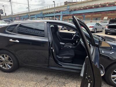 2019 Kia Optima LX - Photo 11 - Philadelphia, PA 19124
