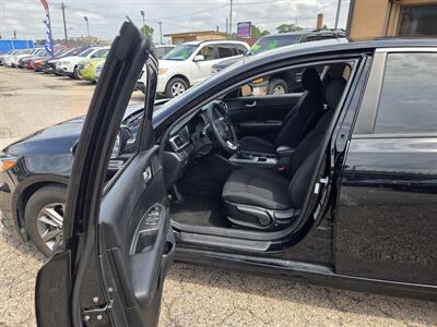2019 Kia Optima LX - Photo 9 - Philadelphia, PA 19124