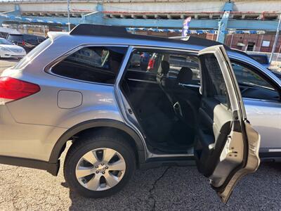 2012 Subaru Outback 2.5i Premium - Photo 9 - Philadelphia, PA 19124