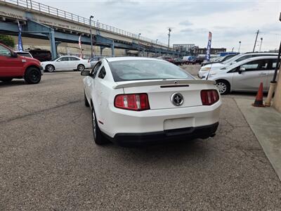 2010 Ford Mustang   - Photo 6 - Philadelphia, PA 19124