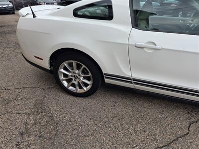 2010 Ford Mustang   - Photo 11 - Philadelphia, PA 19124