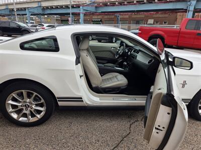 2010 Ford Mustang   - Photo 13 - Philadelphia, PA 19124