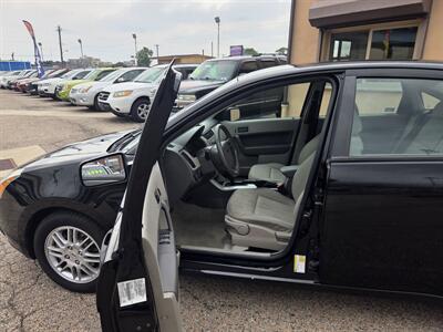 2011 Ford Focus SE - Photo 12 - Philadelphia, PA 19124