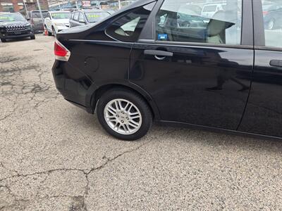 2011 Ford Focus SE - Photo 10 - Philadelphia, PA 19124