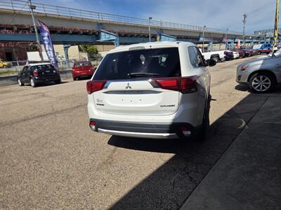 2016 Mitsubishi Outlander ES - Photo 13 - Philadelphia, PA 19124