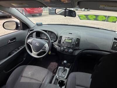 2011 Hyundai ELANTRA Touring GLS - Photo 13 - Philadelphia, PA 19124