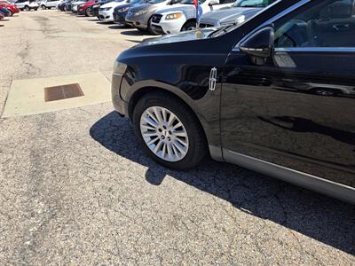 2010 Lincoln MKT   - Photo 11 - Philadelphia, PA 19124