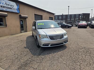 2011 Chrysler Town and Country Touring - Photo 4 - Philadelphia, PA 19124