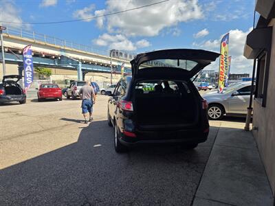 2011 Hyundai SANTA FE SE - Photo 9 - Philadelphia, PA 19124