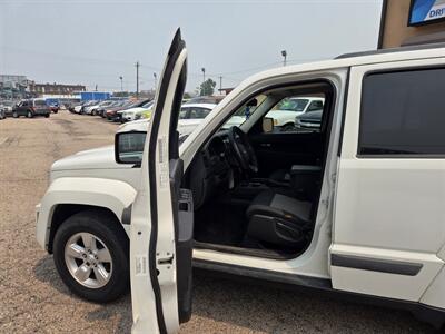 2010 Jeep Liberty Sport - Photo 14 - Philadelphia, PA 19124