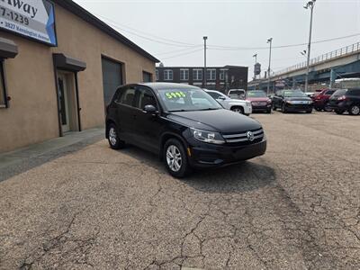 2013 Volkswagen Tiguan S 4Motion - Photo 4 - Philadelphia, PA 19124