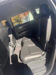 2019 Volkswagen Atlas V6 SE R-Line 4Motion - Photo 11 - Westport, MA 02790