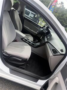 2016 Hyundai SONATA - Photo 11 - Westport, MA 02790
