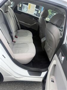 2016 Hyundai SONATA - Photo 13 - Westport, MA 02790