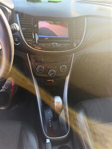 2020 Chevrolet Trax LT - Photo 13 - Westport, MA 02790
