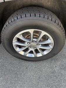 2015 Jeep Grand Cherokee Limited - Photo 8 - Westport, MA 02790