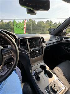 2015 Jeep Grand Cherokee Limited - Photo 10 - Westport, MA 02790