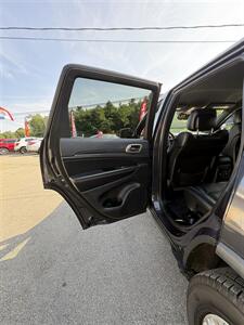 2015 Jeep Grand Cherokee Limited - Photo 11 - Westport, MA 02790