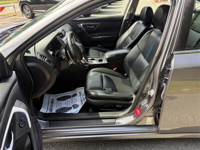 2018 Nissan Altima 2.5 SR   - Photo 15 - Westport, MA 02790