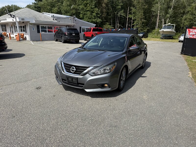 2018 Nissan Altima 2.5 SR   - Photo 1 - Westport, MA 02790