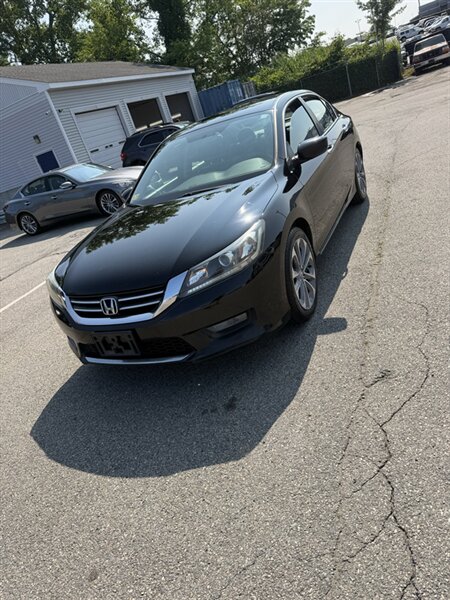 2014 Honda Accord Sport   - Photo 1 - Westport, MA 02790