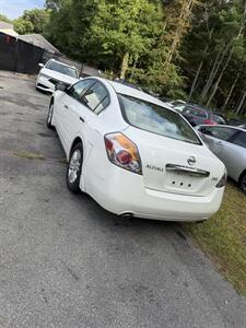 2011 Nissan Altima 2.5 S - Photo 5 - Westport, MA 02790