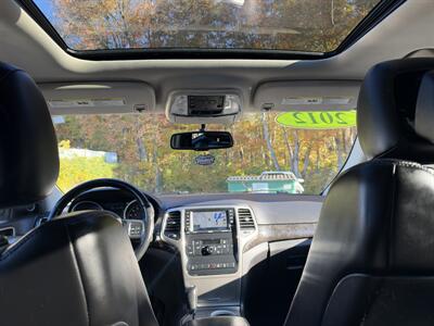 2012 Jeep Grand Cherokee Laredo   - Photo 15 - Westport, MA 02790