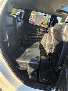 2012 Jeep Grand Cherokee Laredo   - Photo 12 - Westport, MA 02790