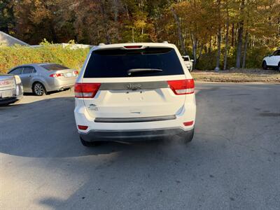 2012 Jeep Grand Cherokee Laredo   - Photo 6 - Westport, MA 02790