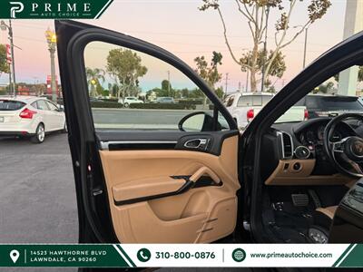 2016 Porsche Cayenne S   - Photo 10 - Lawndale, CA 90260