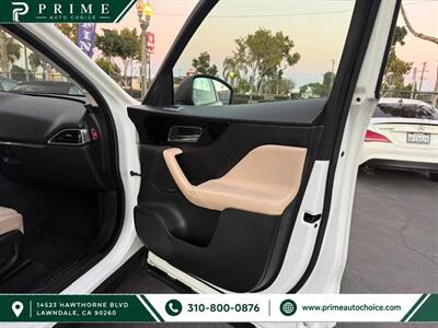 2018 Jaguar F-PACE 25t Premium - Photo 15 - Lawndale, CA 90260