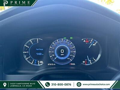 2018 Cadillac Escalade Luxury   - Photo 25 - Lawndale, CA 90260