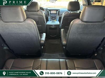 2018 Cadillac Escalade Luxury   - Photo 12 - Lawndale, CA 90260