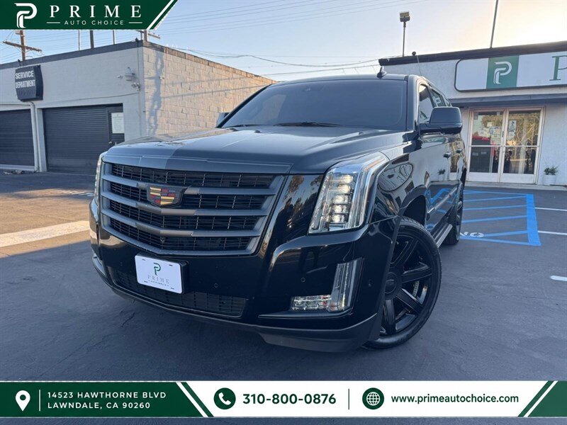 2018 Cadillac Escalade Luxury   - Photo 1 - Lawndale, CA 90260