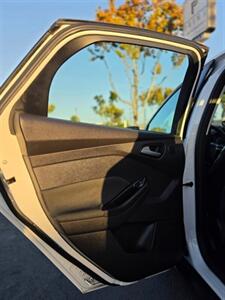 2014 Ford Focus Titanium With Backup Camera - Photo 16 - Lawndale, CA 90260
