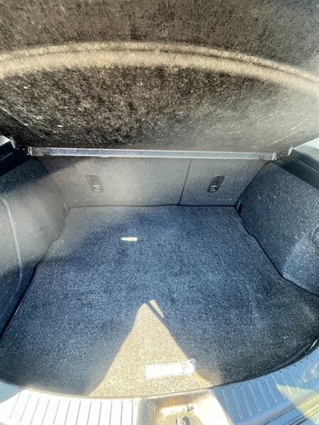 2013 Mazda Mazda3 i Touring i Touring - Photo 10 - Windham, ME 04062