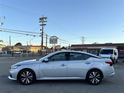 2022 Nissan Altima 2.5 SV - Photo 4 - Arleta, CA 91331
