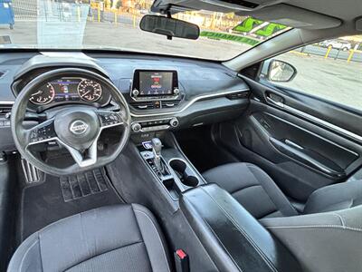 2022 Nissan Altima 2.5 SV - Photo 14 - Arleta, CA 91331