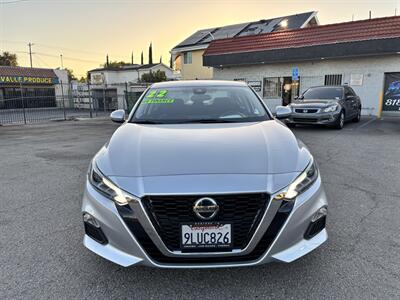 2022 Nissan Altima 2.5 SV - Photo 2 - Arleta, CA 91331