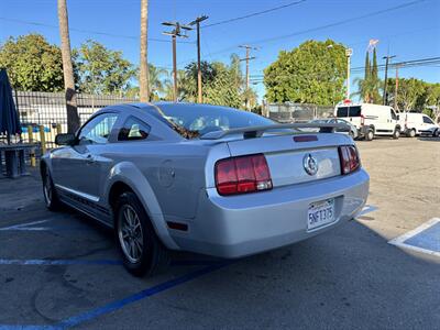 2005 Ford Mustang V6 Deluxe - Photo 6 - Arleta, CA 91331