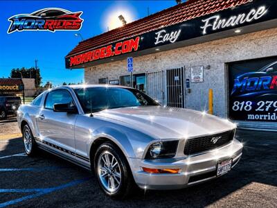 2005 Ford Mustang V6 Deluxe Coupe