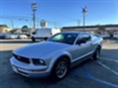 2005 Ford Mustang V6 Deluxe - Photo 4 - Arleta, CA 91331
