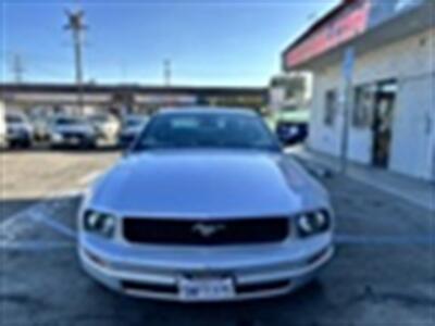 2005 Ford Mustang V6 Deluxe - Photo 8 - Arleta, CA 91331