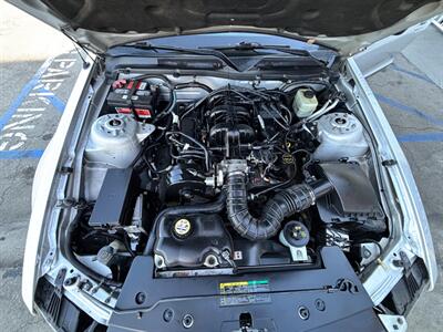 2005 Ford Mustang V6 Deluxe - Photo 15 - Arleta, CA 91331