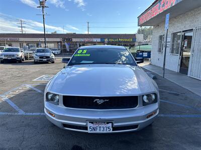 2005 Ford Mustang V6 Deluxe - Photo 18 - Arleta, CA 91331