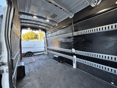 2022 Ford Transit 350 - Photo 19 - Arleta, CA 91331