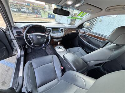 2011 Hyundai Genesis 3.8 Premium - Photo 14 - Arleta, CA 91331