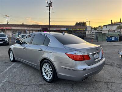 2011 Hyundai Genesis 3.8 Premium - Photo 22 - Arleta, CA 91331