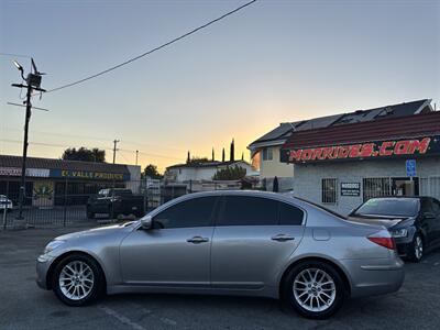 2011 Hyundai Genesis 3.8 Premium - Photo 21 - Arleta, CA 91331